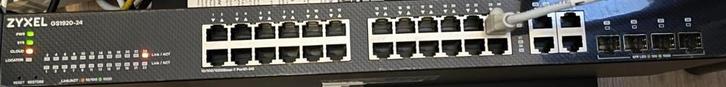 Zyxel GS1920-24v2 – 24-poorts Gigabit Smart Managed Switch, Computers en Software, Netwerk switches, Gebruikt, Ophalen