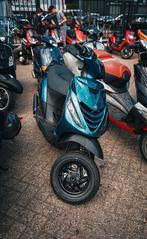 Piaggio zip 70cc, Fietsen en Brommers, Scooters | Piaggio, Ophalen, Zo goed als nieuw, Tweetakt, Zip