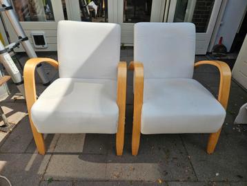 ikea stoeltjes om op te knappen beschikbaar voor biedingen