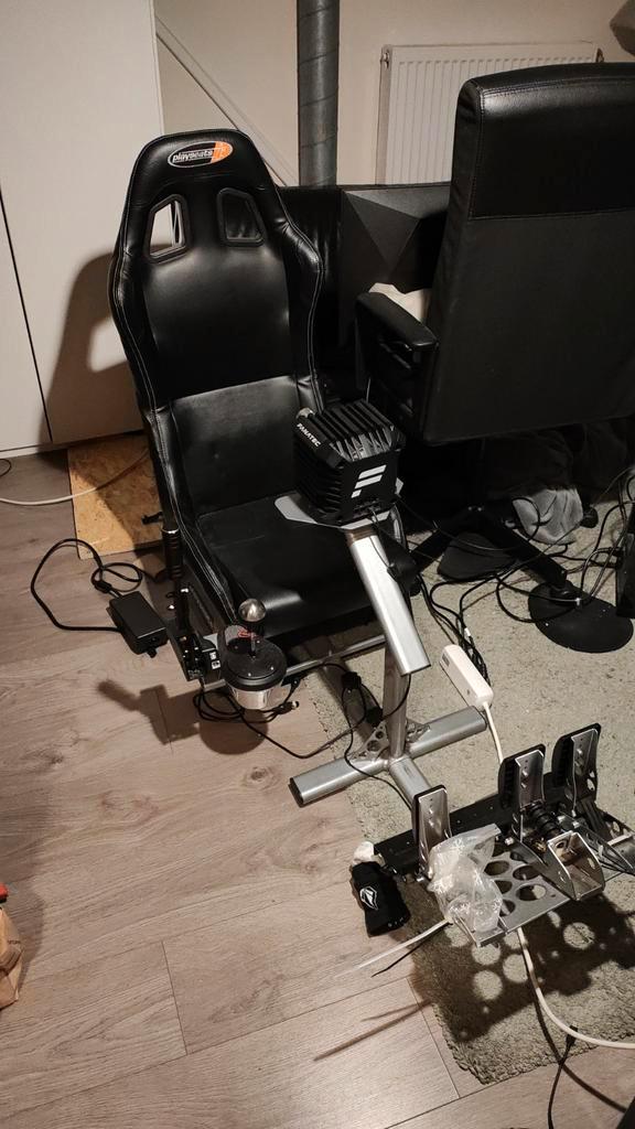 Complete Fanatec CSL DD 8Nm simrace setup + Playseat + TH8A, Spelcomputers en Games, Spelcomputers | Overige Accessoires, Gebruikt