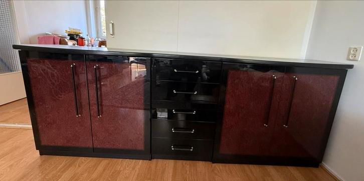 Dressoir met Veel Opbergruimte in Amsterdam, Huis en Inrichting, Kasten | Dressoirs, Gebruikt, 200 cm of meer, 25 tot 50 cm, Met lade(s)