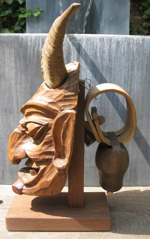 KRAMPUS PERCHTEN MASKER TIROL '60 MET ATTRIBUTEN, Antiek en Kunst, Kunst | Beelden en Houtsnijwerken, Ophalen of Verzenden