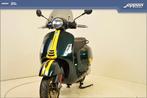 vespa 300 gts (bj 2022), Scooter, 300 cc, Bedrijf, 12 t/m 35 kW