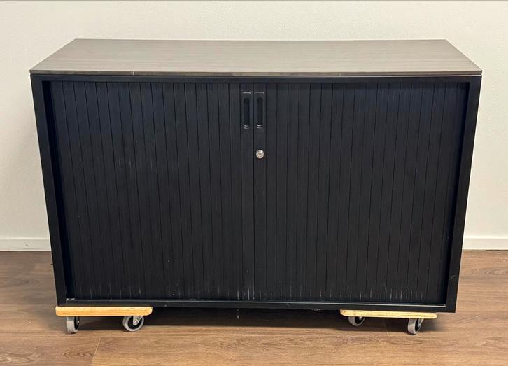 Archiefkast Zwart met Roldeur, Huis en Inrichting, Kasten | Roldeurkasten en Archiefkasten, Gebruikt, Minder dan 100 cm, 100 tot 150 cm
