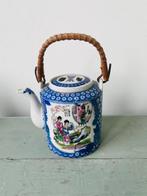 Vintage Japanse theepot met bamboe hengsel. Blauw. Japan, Ophalen