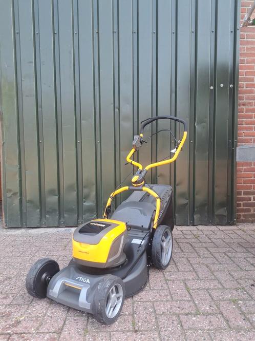 Stiga Collector 548e S Kit - Accu Grasmaaier, Tuin en Terras, Grasmaaiers, Zo goed als nieuw, Accu-grasmaaier, 40 t/m 49 cm, Cirkelmaaier