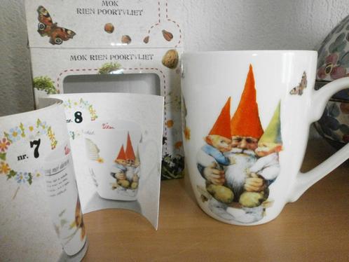 Nieuw in doos 2 kabouter mokken Rien Poortvliet servies, Verzamelen, Porselein, Kristal en Bestek, Nieuw, Kop en/of schotel, Porselein