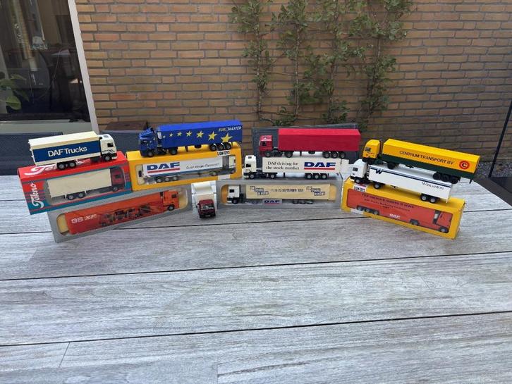12 bijzondere DAF modeltrucks schaal 1:50, Hobby en Vrije tijd, Modelauto's | 1:43, Nieuw, Bus of Vrachtwagen, Overige merken