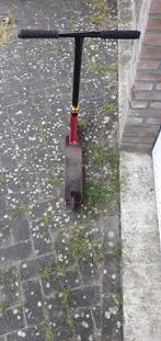 Stuntstep zwart,goud,donker rood, Fietsen en Brommers, Steps, Ophalen, Gebruikt, Overige typen