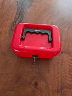 Rood Metalen Geldkistje Helix met Slot, Huis en Inrichting, Woonaccessoires | Kisten, Minder dan 50 cm, Gebruikt, Minder dan 50 cm