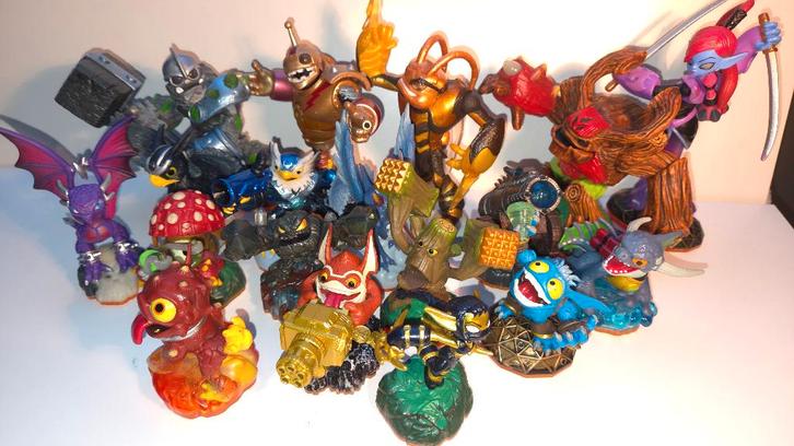 Skylanders Giants figuren, Spelcomputers en Games, Games | Overige, Zo goed als nieuw, Avontuur en Actie, 2 spelers, Vanaf 7 jaar