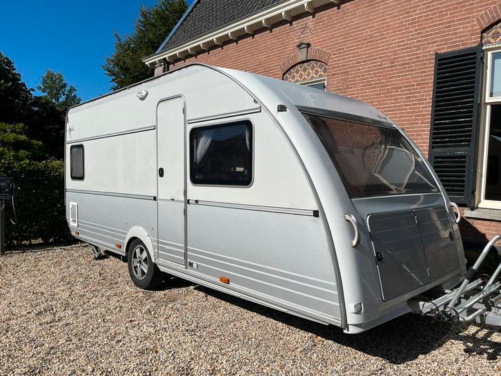Kip Hyline 50HYB met airco en vloerverwarming, Caravans en Kamperen, Caravans, Particulier, tot en met 4, Rondzit, Kip, Frans bed