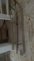 Oude slee, Ophalen, Gebruikt, Hout