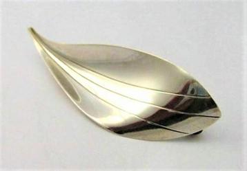 Modernist broche blad Max Standager DK, sterling zilver (672 beschikbaar voor biedingen