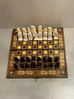 Ambachtelijk gemaakt schaakspel/backgammon, Nieuw, Ophalen of Verzenden