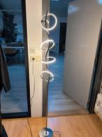 Moderne LED Vloerlamp - Prachtige Verlichting, Huis en Inrichting, Lampen | Vloerlampen, Ophalen, Zo goed als nieuw, Metaal, 150 tot 200 cm