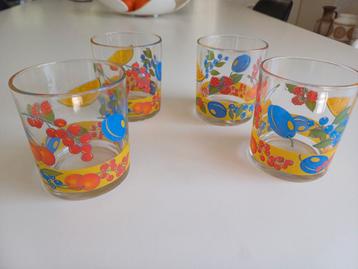 Vintage set van 4 limonade drinkglazen fruit
 beschikbaar voor biedingen