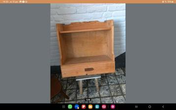 Houten wandschap regaal kastje met lade beschikbaar voor biedingen