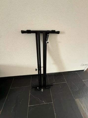 Keyboard Standaard beschikbaar voor biedingen