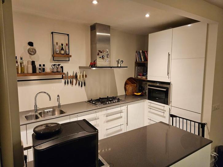 Complete IKEA keuken met Siemens apparatuur en Quooker, Huis en Inrichting, Keuken | Complete keukens, Gebruikt, Hoekkeuken, Wit