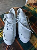 PUMA  STREET  WHITE., Sport en Fitness, Basketbal, Ophalen, Zo goed als nieuw, Schoenen