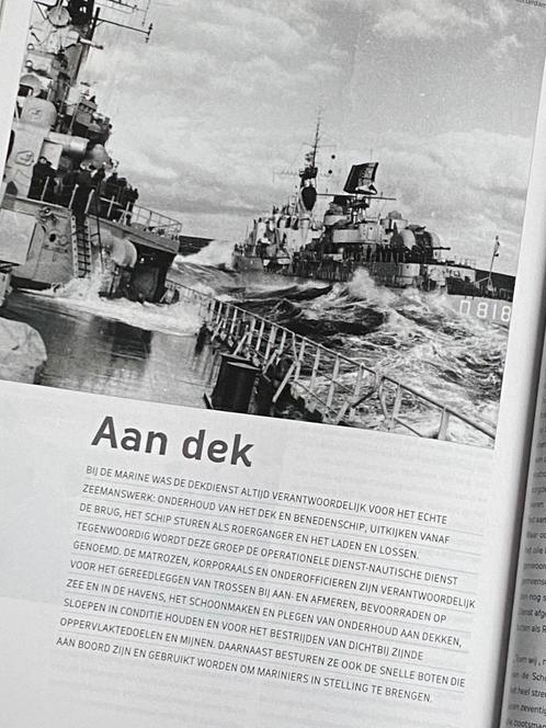 Wereldwijd voortvarend Jubileumboek 525 jaar Marine / 2013, Verzamelen, Militaria | Algemeen, Marine, Boek of Tijdschrift, Nederland