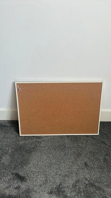 prikbord beschikbaar voor biedingen