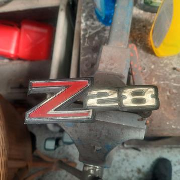 Orig. Z28 embleem Chevrolet Camaro 1972. beschikbaar voor biedingen
