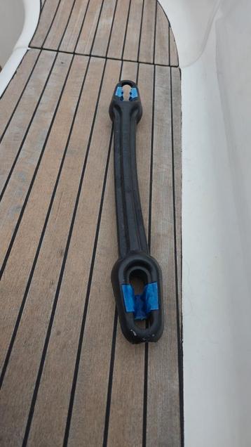 U-cleat 16-20mm beschikbaar voor biedingen
