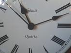 Vintage houten Gema Quartz wandklok., Wandklok, Ophalen of Verzenden, Zo goed als nieuw, N.v.t