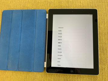 Apple iPad 4 (A1458) met hoes beschikbaar voor biedingen