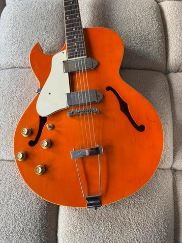 Linkshandige Epiphone Sorrento beschikbaar voor biedingen