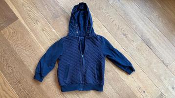 Trui / hoodie maat 104/110 donkerblauw met rits - zgan beschikbaar voor biedingen