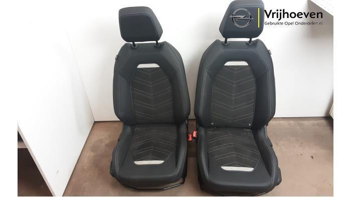 Bekleding Set (compleet) van een Opel Mokka (Mokka 21-), Auto-onderdelen, Interieur en Bekleding, Opel, Gebruikt, 3 maanden garantie