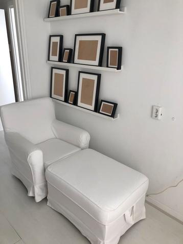 IKEA Ektorp Jennylund fauteuil met bijpassende hocker beschikbaar voor biedingen