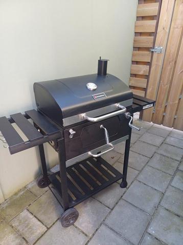 KitchenBrothers bbg met smoker  beschikbaar voor biedingen