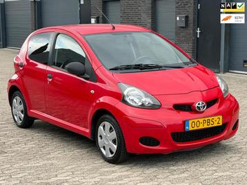 Toyota Aygo 1.0-12V Access 5drs NIEUWE APK NAP beschikbaar voor biedingen