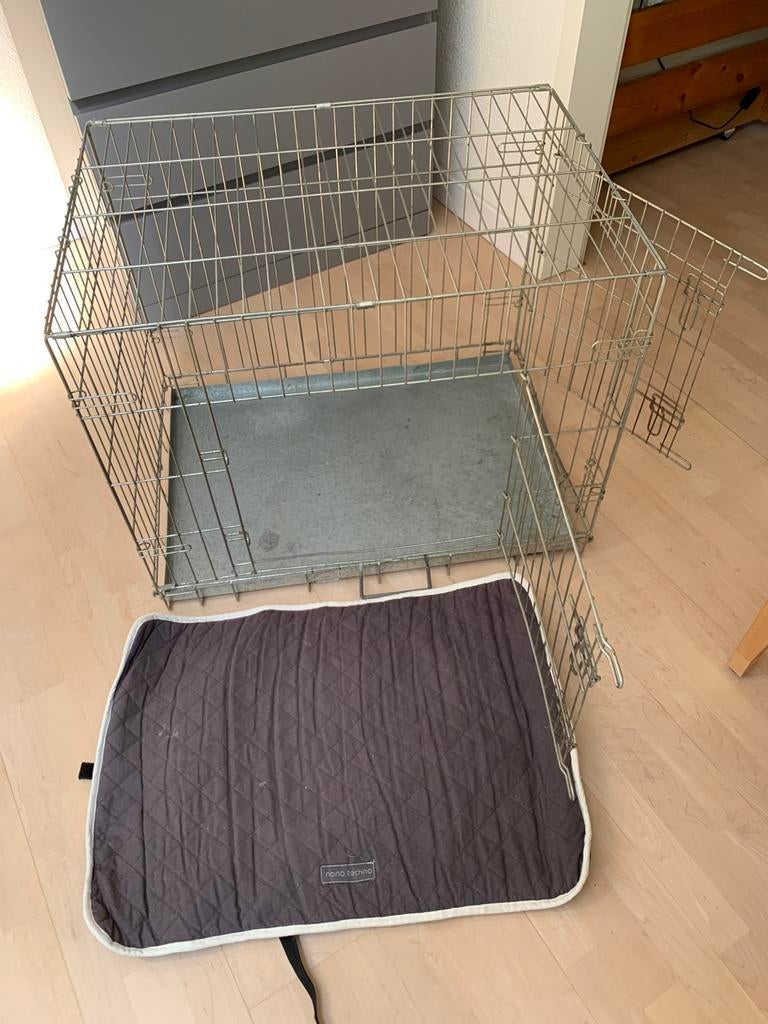 Honden bench, Ophalen, Zo goed als nieuw