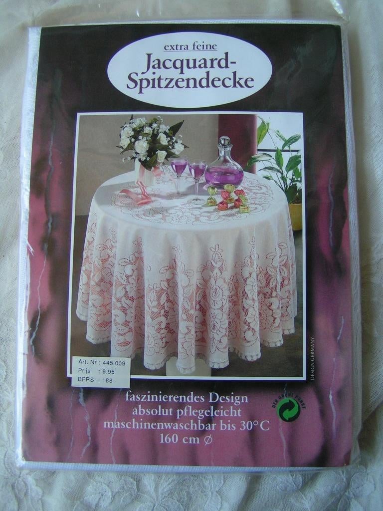 nieuw kanten tafelkleed nr VV 249 ger teveel, Huis en Inrichting, Verzenden, Nieuw, Rond, Binnen