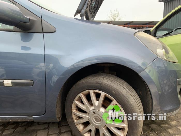 Scherm rechts-voor van een Renault Clio, Auto-onderdelen, Gebruikt, -, Renault, -