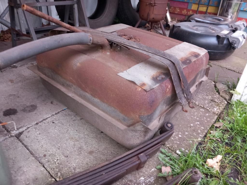 Chevrolet blazer benzine tank . Gave tank, Ophalen