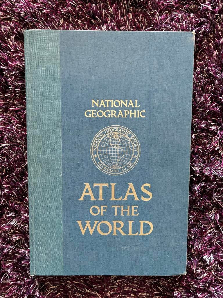 National Geographic Atlas of the World - Vijfde Editie, Boeken, Atlassen en Landkaarten, Gelezen, Overige atlassen, Ophalen of Verzenden