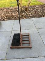 Antieke gietijzeren schoenenborstel / laarzenreiniger, Ophalen of Verzenden