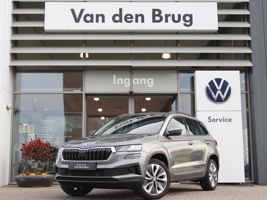 Skoda Karoq 1.0 TSI 110 pk Business Edition | Navigatie | Sm, Voorwielaandrijving, Stof, Gebruikt, Karoq