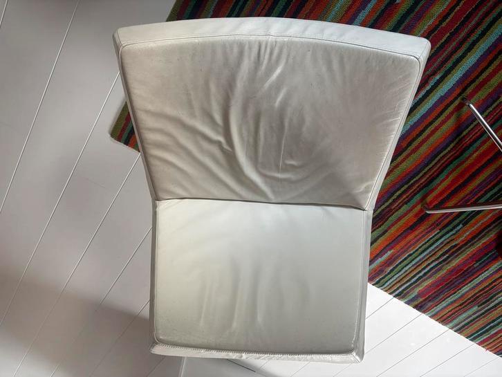 Leren fauteuil, gebroken wit met vergroomde stalen poten, Ophalen, Gebruikt, Minder dan 75 cm, Leer