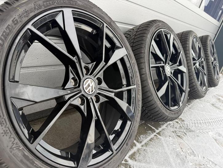18 inc VW Golf 7 8 MK8 E-golf Touran Caddy Seat Leon velgen, Auto-onderdelen, Banden en Velgen, Banden en Velgen, 18 inch, 225 mm