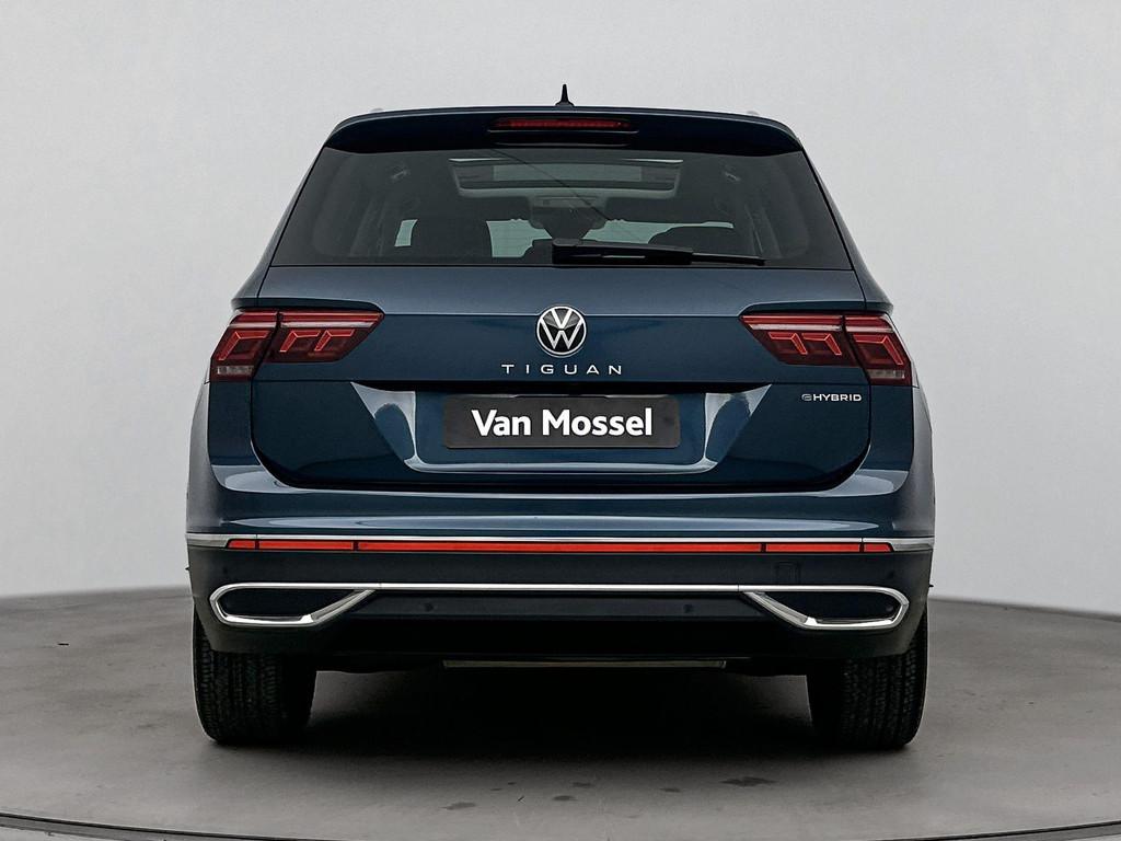 Volkswagen Tiguan 1.4 TSI eHybrid Elegance 245PK | Schuif-/K, Auto's, Volkswagen, 1716 kg, Stof, 4 cilinders, Blauw