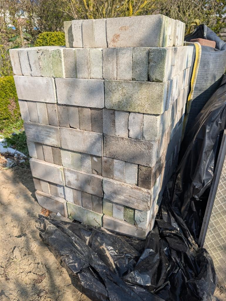 Kalkzand stenen 305 stuks (waalformaat), Ophalen, Zo goed als nieuw, Kalkzandstenen