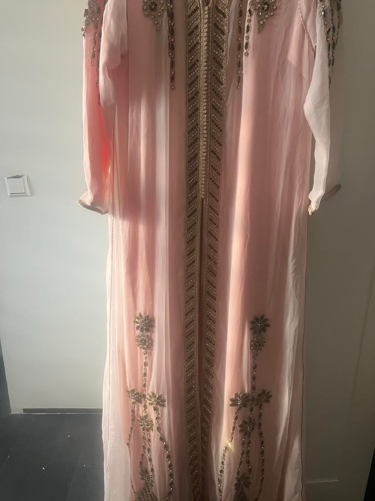 Roze takchita met gouden borduursels, Maat 38/40 (M), Overige typen, Ophalen of Verzenden, Roze