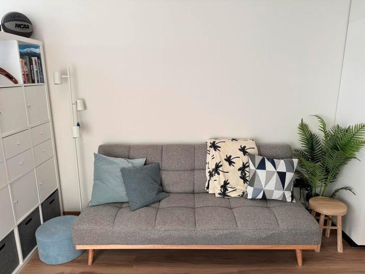 Jysk Nejede 3-zits slaapbank lichtgrijs, Huis en Inrichting, Banken | Sofa's en Chaises Longues, Zo goed als nieuw, Driepersoons